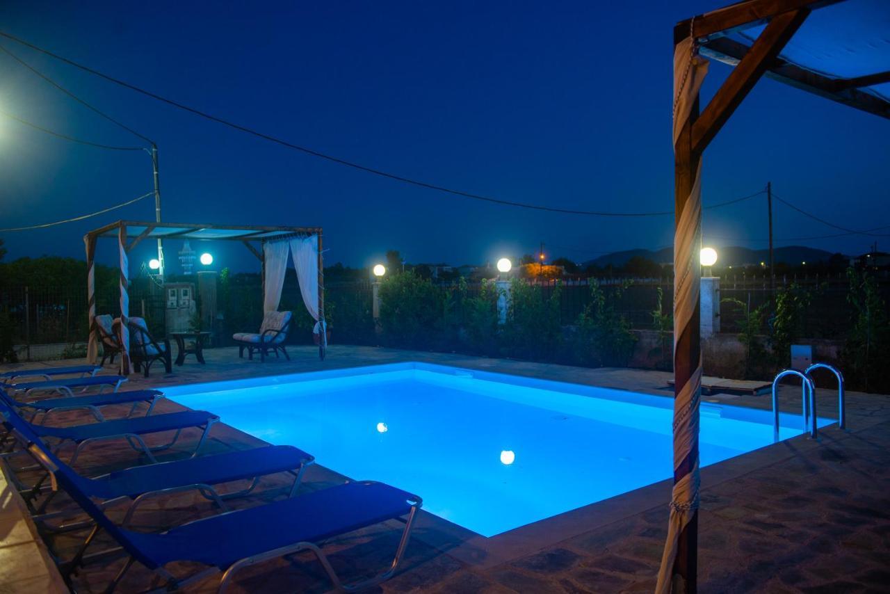 Estate "Tsoukalas Group" Ambelokipoi  エクステリア 写真