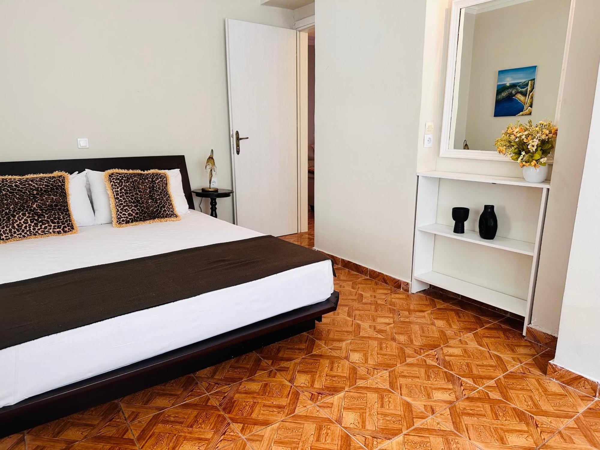 Estate "Tsoukalas Group" Ambelokipoi  エクステリア 写真